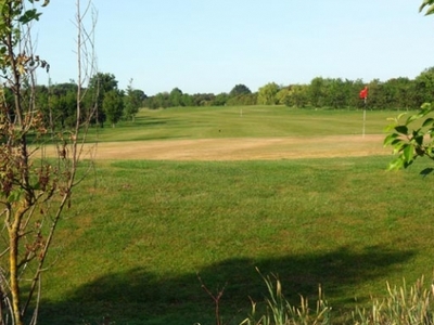 Fairway and green hole 9